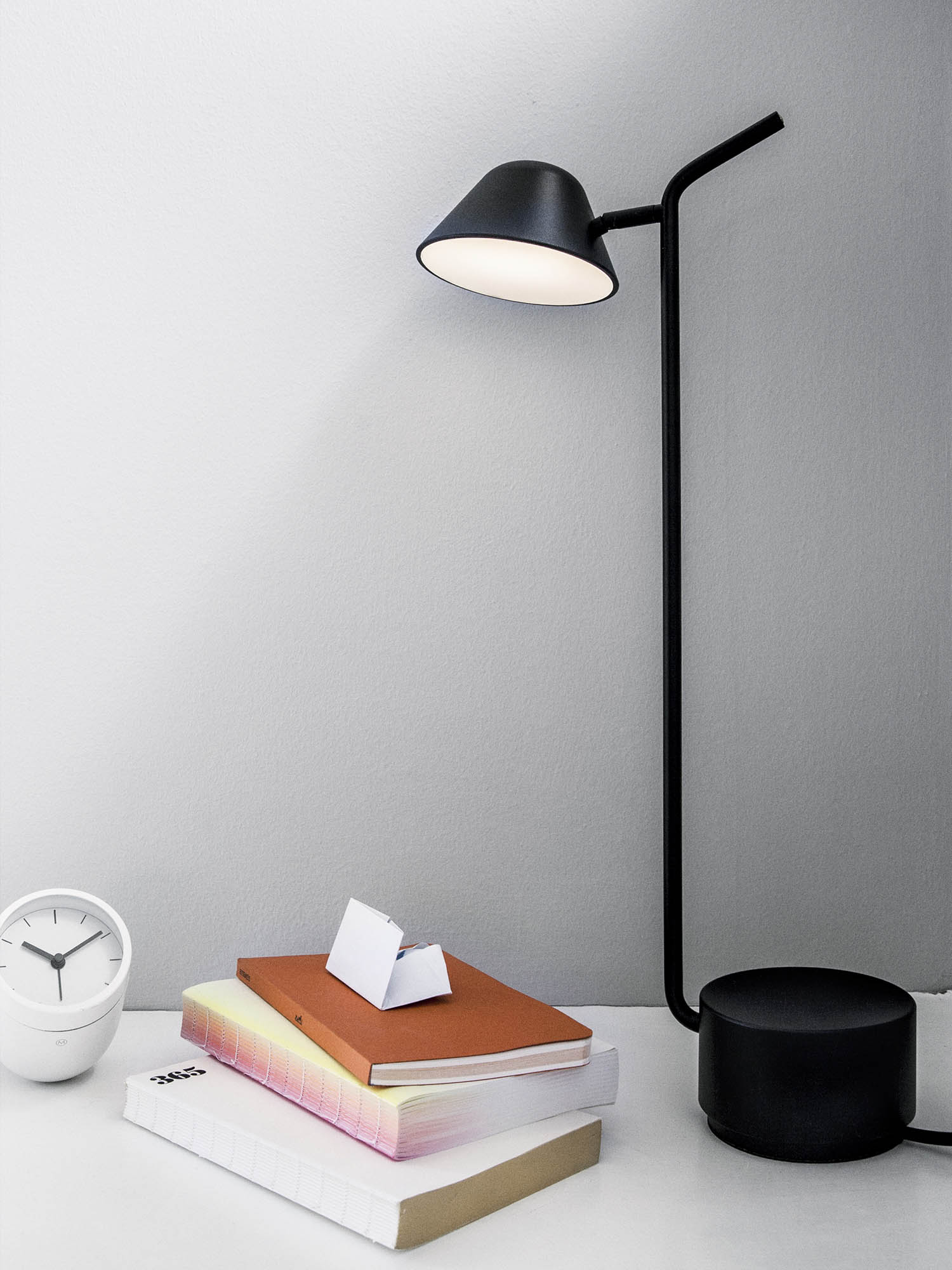 Peek-Table-Lamp_Location-10_1500x2000