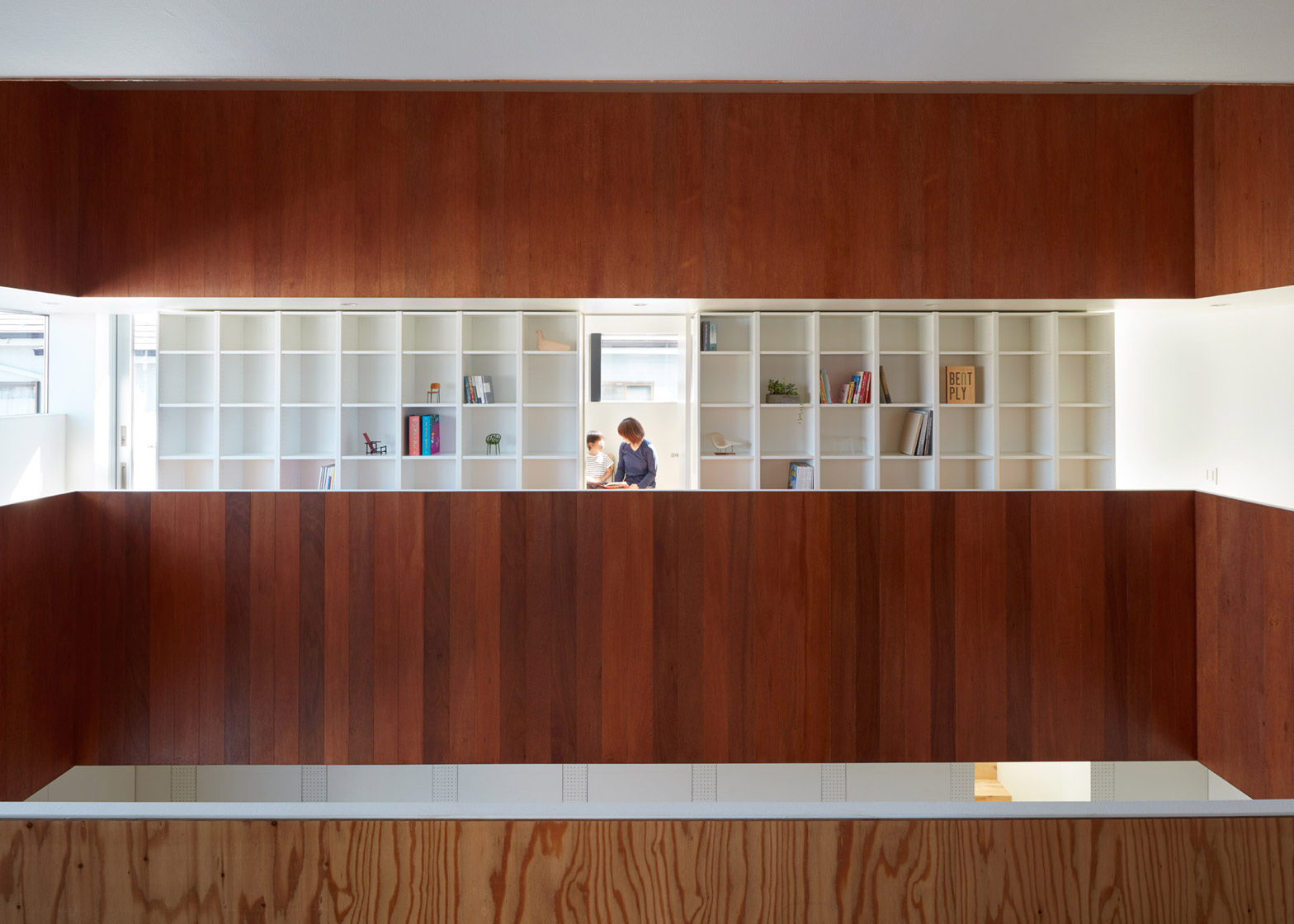 Basketball-Court-House_Koizumi-Sekkei_Shizuoka_Japan_dezeen_1568_7