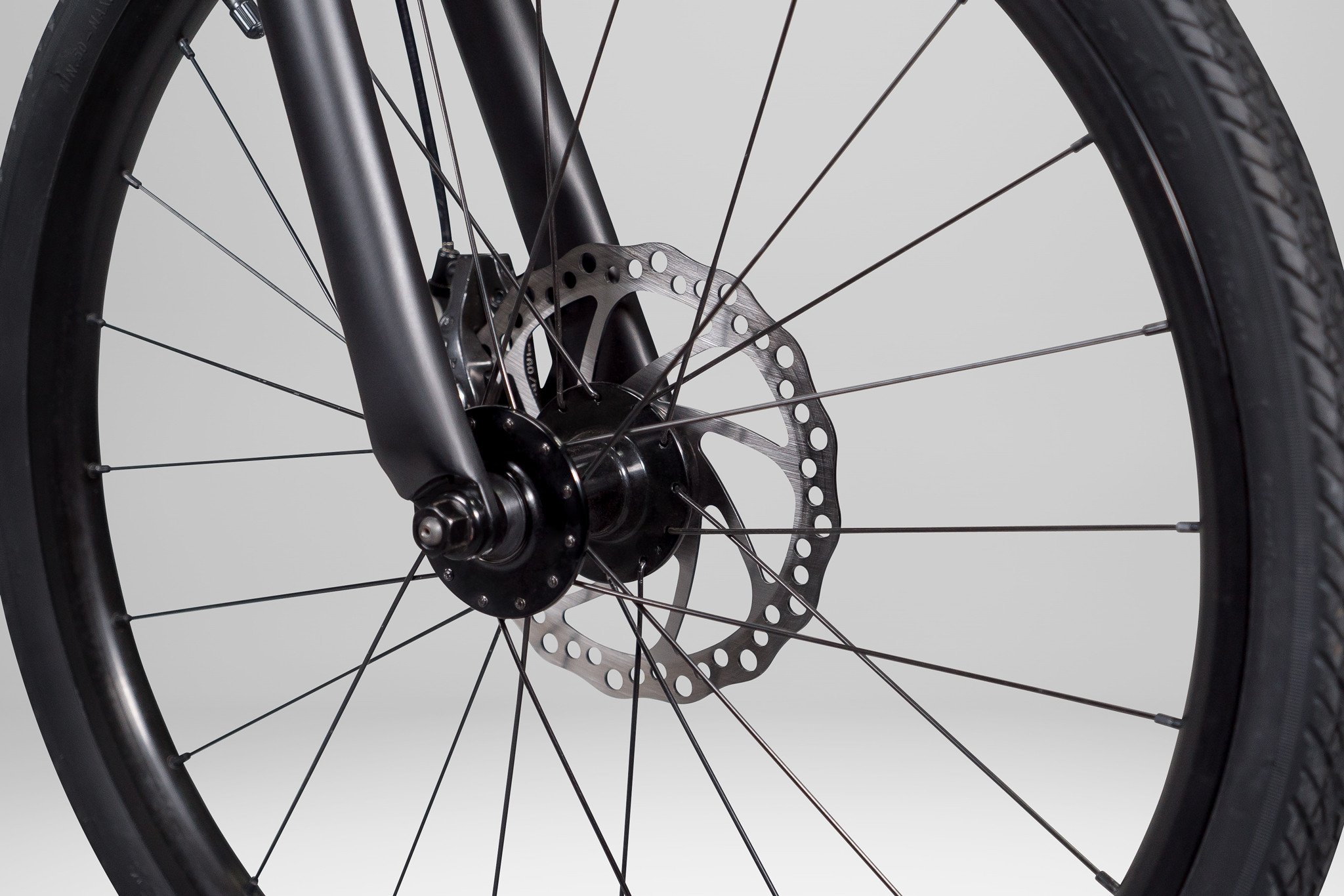 PureCycles_EBike_GreySeamless_Detail3_2048x2048